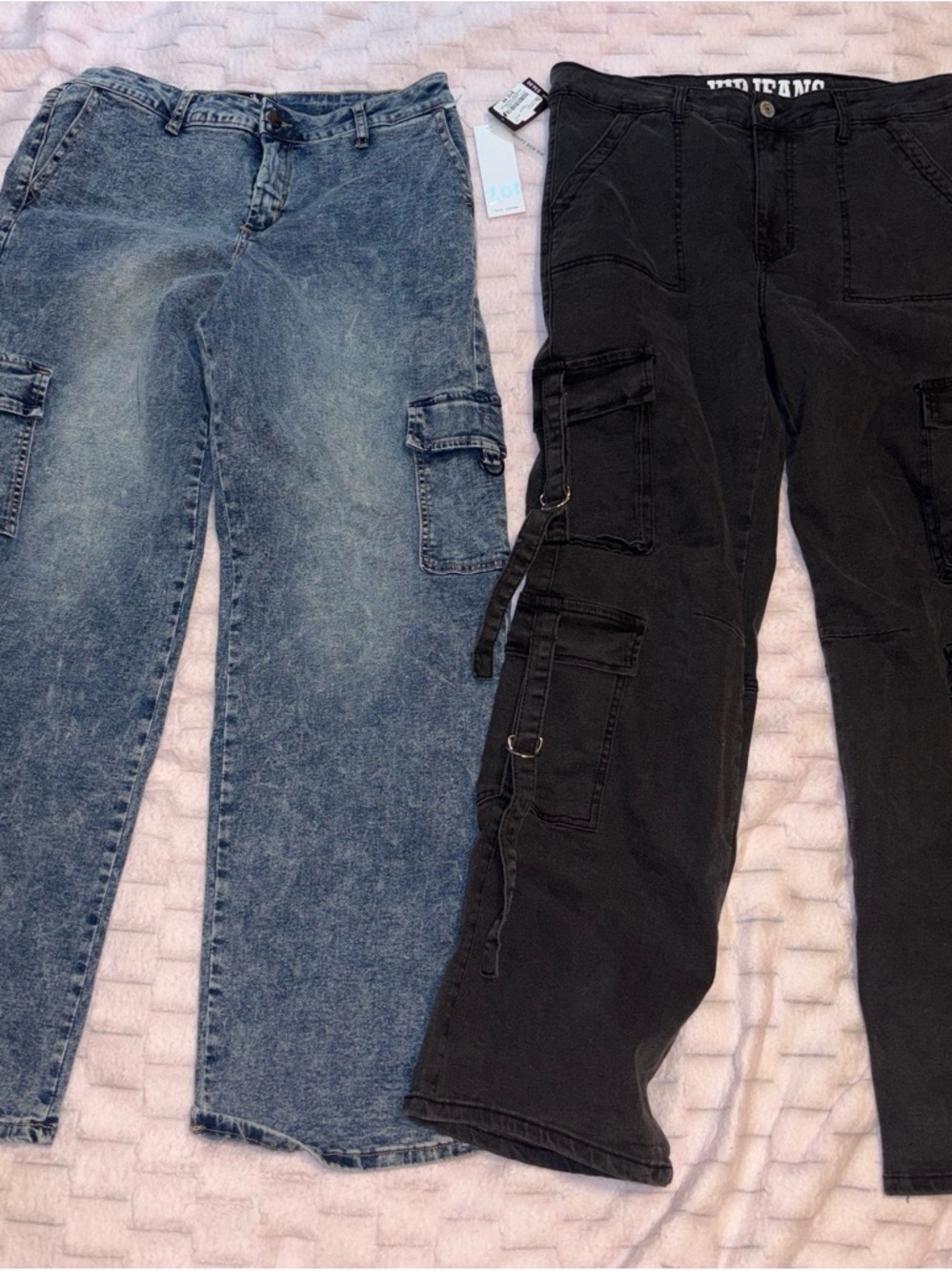 No Boundaries Black Cargo Pants and Light Blue Washed Jeans - Kids